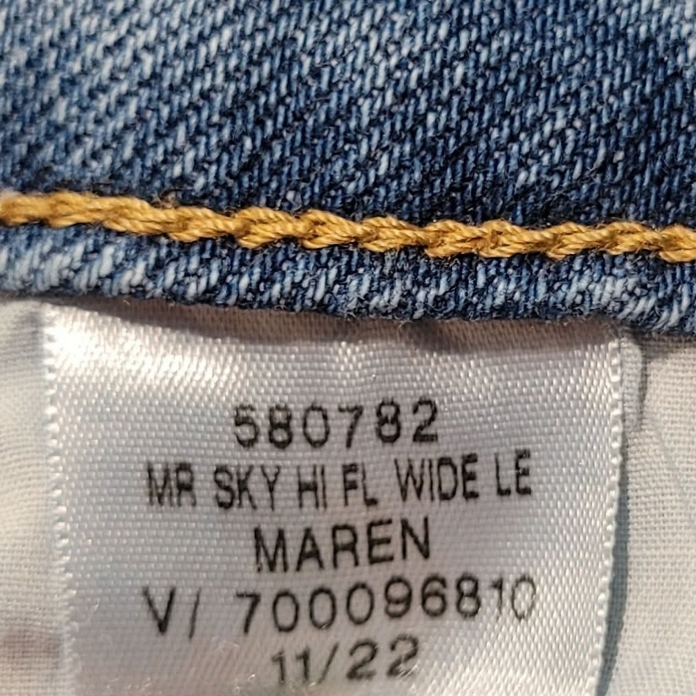 Old Navy Maren High-Waisted Sky-Hi Wide-Leg Jeans Size 22 (Waist-44") - Picture 8 of 9